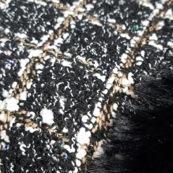 RESTOCK CHIC DOLLZ CHANTELLA Tweed Cape - Picture 4 of 4